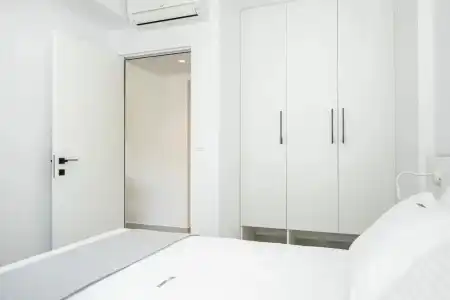 Cozy Corner Luxury Apartments - 44