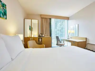 Hilton Garden Inn Bristol City Centre - 51