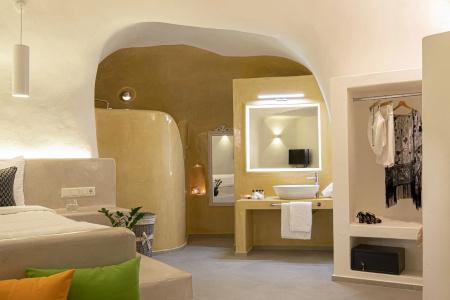 Santoterra Antigua Suites - 76