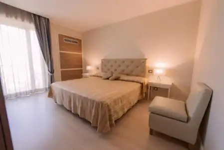 Mirasole International - 5