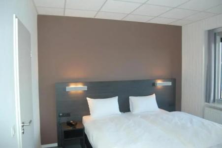 Antwerp Harbour - 38