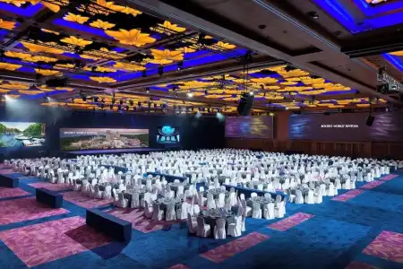 Resorts World Sentosa - Crockfords Tower - 17