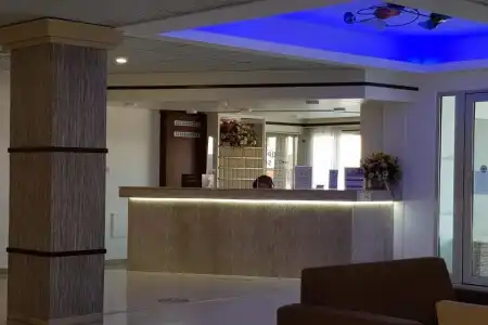 Seagull Apartments - 3