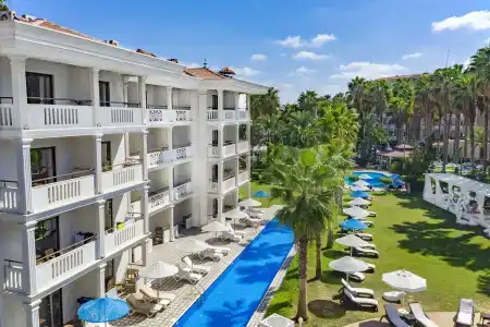 Utopia Resort & Residence - 6
