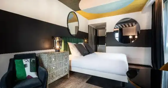 Maisons du Monde Hôtel & Suites - La Rochelle Vieux Port - 66