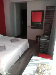 Fits Guest House - 7