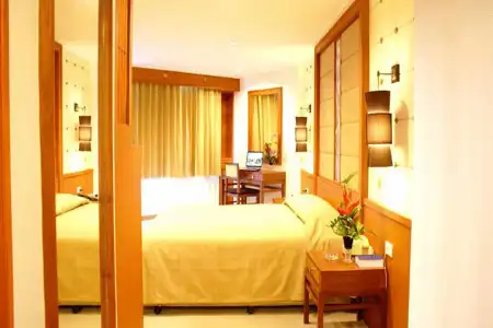 Royal Twins Palace - 10