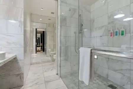 Beautiful Palms Place Suite - 260