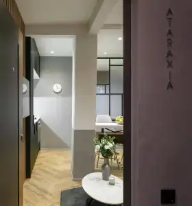 Olvios Luxury Suites & Lofts - 18