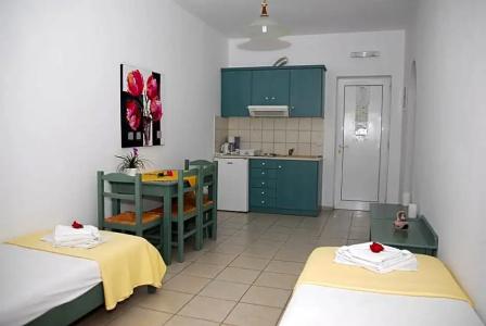 Elpis Studios & Apartments - 36