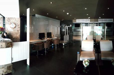 Serenotel Pattaya Beach Front - 1