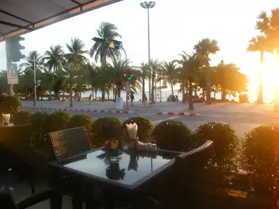 The Beach Front Resort Pattaya  - SHA Plus - 27
