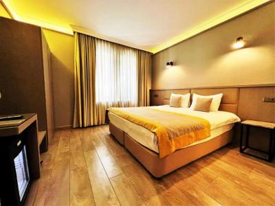 Seraglio & Suites - 60