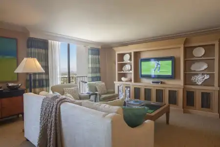 Pendry Newport Beach - 48