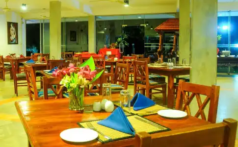 Lake Wind Resort - 7
