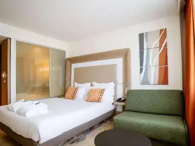 Novotel Lyon Centre Confluence Bord de Saone - 70