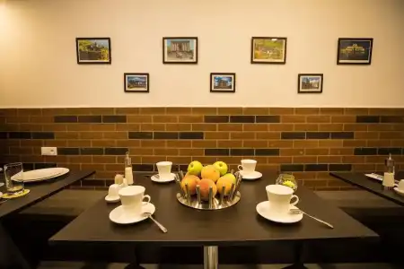 5 Rooms Mini-& Tours - 7