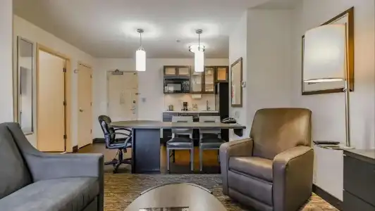 Sonesta Simply Suites Garden Grove Anaheim - 14