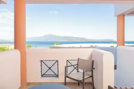 Nisea Samos - 104