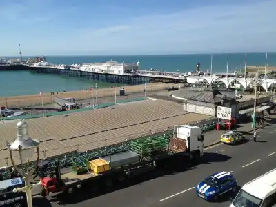Atlantic Seafront Guest Accommodation - 16
