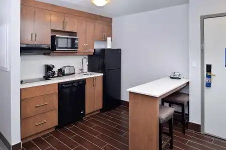 Hampton Inn & Suites By Hilton Calgary- University Northwest - 61