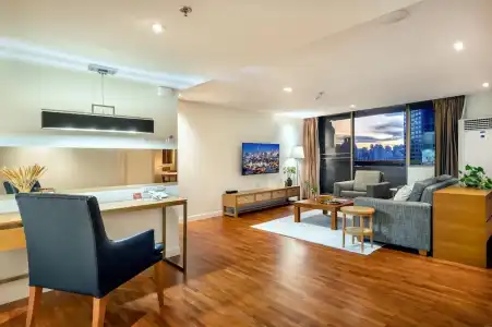Bandara Silom Suites - 103