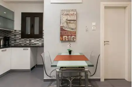 Nicholas Point Apartments and Rooms - 179