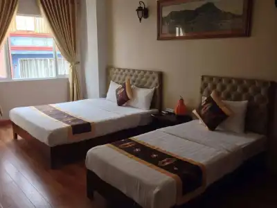 Saigon Amigo - 23