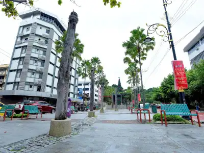 Pantai Inn - 28