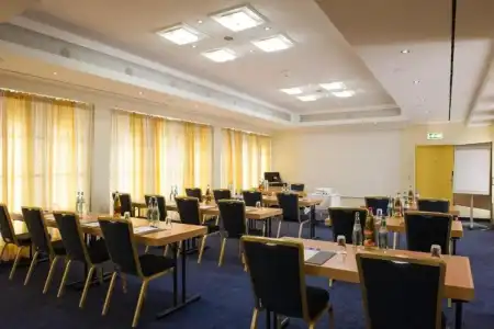 Holiday Inn München Süd - 9