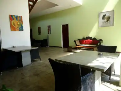 Gomez Place - 9