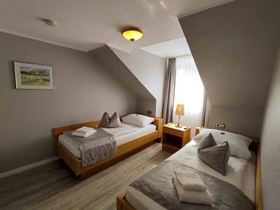 Zum Märchenwald - 23