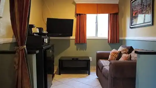 Paradise Inn & Suites - 44