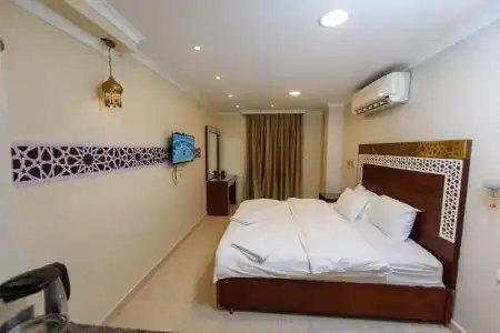 Pyramids Height Inn - 59