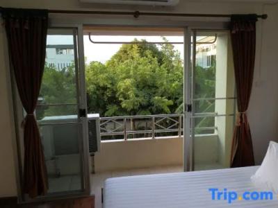 Sandy Serviced Apartment - 75