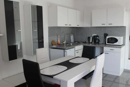 Lipp Apartments - 8