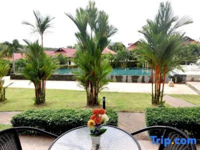 Phuket Airport Villa - 40