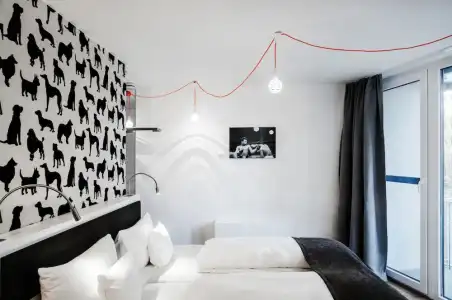 V-Hotel - 78
