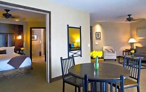 The Peaks Resort and Spa - 79