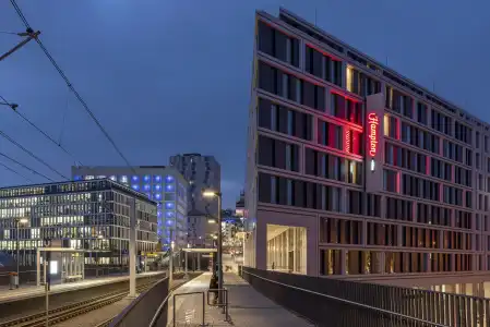 Hampton by Hilton Stuttgart City Centre - 33