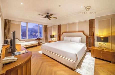 The Western Hill - 76