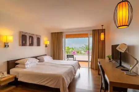 Best Western Phuket Ocean Resort - 61