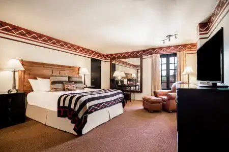 Inn and Spa at Loretto - 31