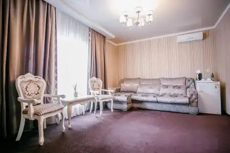 Aristocrat - 48