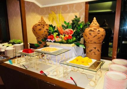 Thong Tarin - 9