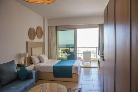 Redcon Suites - 309