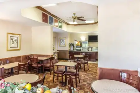 Quality Inn & Suites Montgomery East Carmichael Rd - 19