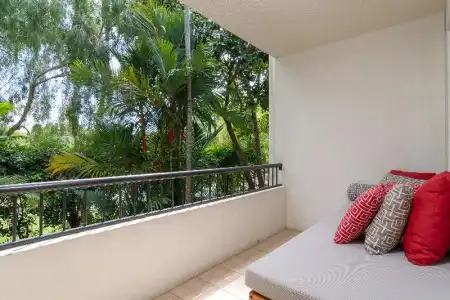 Mandalay Luxury Beachfront Apartments - 66