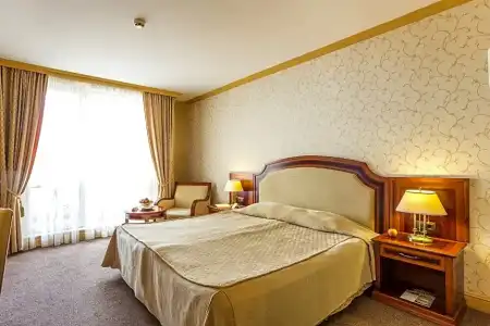 Romance & Family Suites - 57