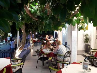 Metaxa Apartments - 13